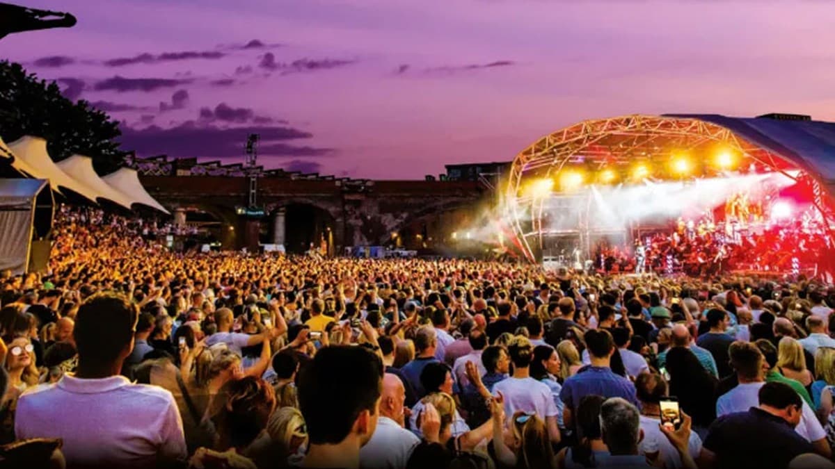 Hacienda Classical (Sounds of the City)