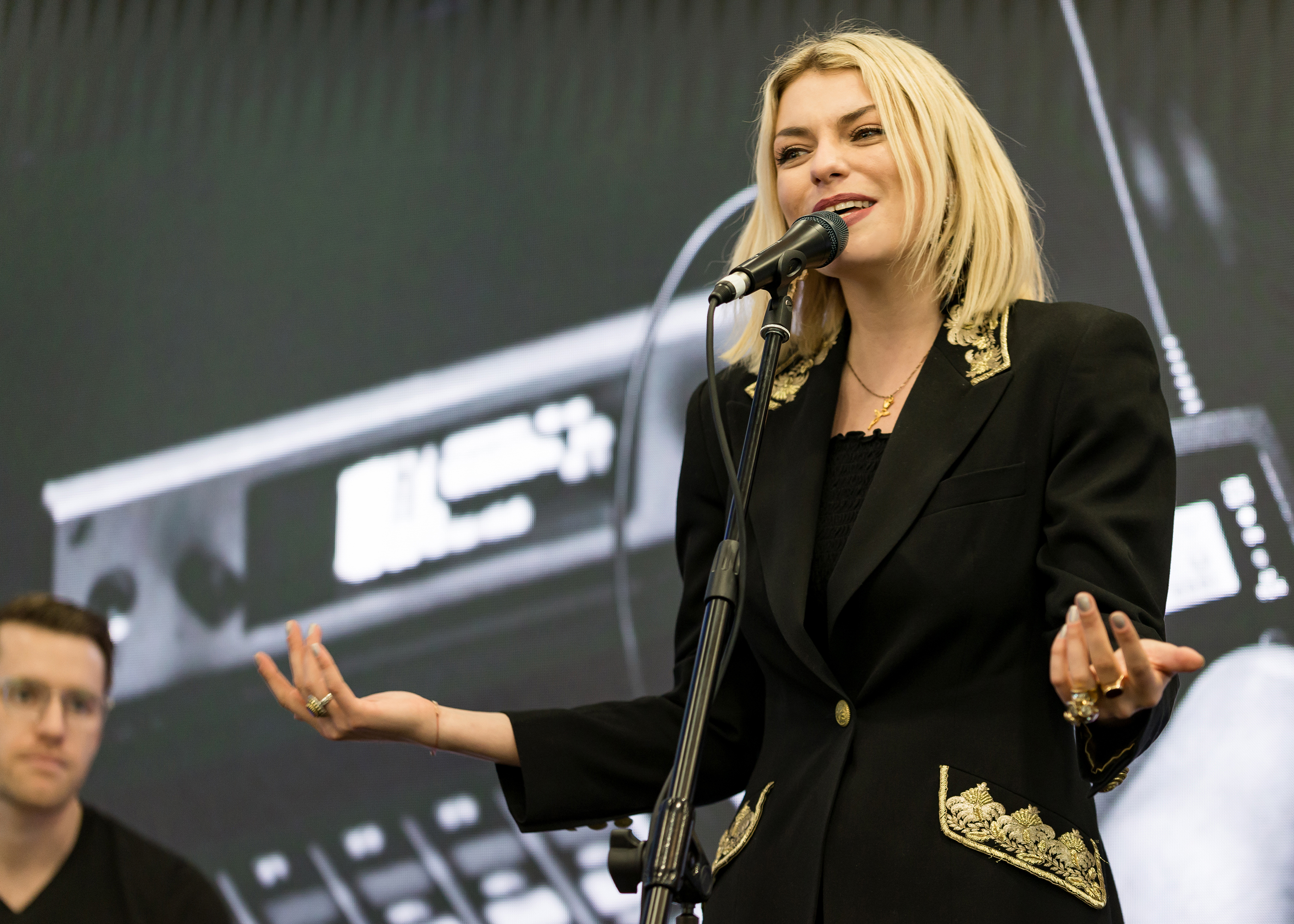 Annie Lennox (Sisters: Curated by Annie Lennox)